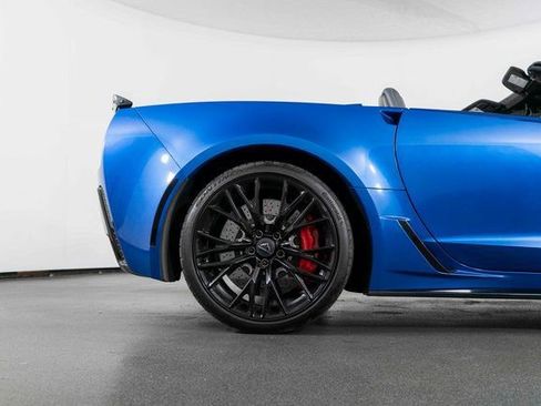 Used 2015 Chevrolet Corvette Z06 w/ 3LZ Preferred Equipment Group image 10