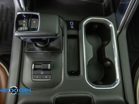 Used 2024 GMC Sierra 1500 Denali Ultimate AWD/4WD image 22