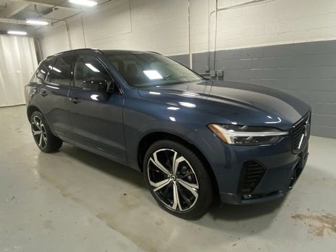 Certified 2025 Volvo XC60 B5 Ultra AWD/4WD image 4