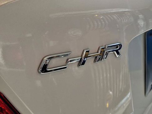 Used 2019 Toyota C-HR XLE image 28