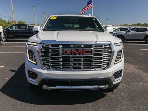 New 2026 GMC Yukon XL Denali w/ Denali Reserve Package AWD/4WD image 2