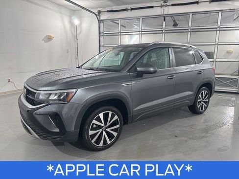 Used 2022 Volkswagen Taos SE image 5