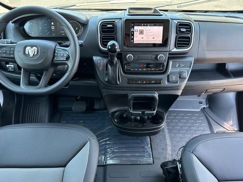 New 2025 RAM ProMaster 2500 w/ Quick Order Package 22G SLT image 16