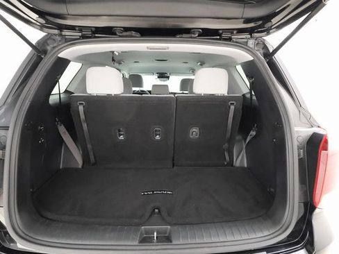 Used 2023 Hyundai Palisade SE image 18