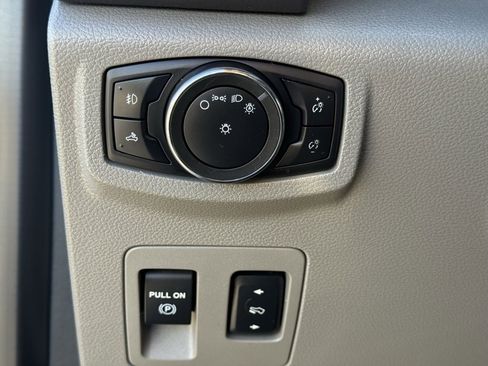 Used 2015 Ford F150 XLT w/ Equipment Group 302A Luxury image 16