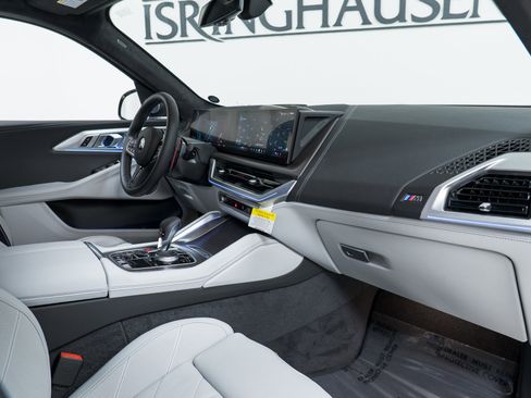 New 2026 BMW XM Label Red image 28