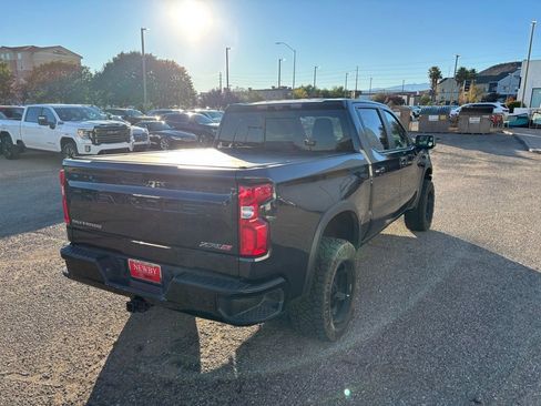 Used 2022 Chevrolet Silverado 1500 ZR2 w/ Technology Package image 5