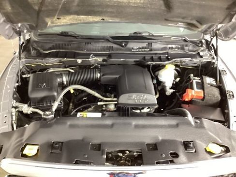 Used 2024 RAM 1500 Classic SLT AWD/4WD image 24