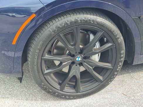 Used 2024 BMW X7 xDrive40i w/ M Sport Package AWD/4WD image 21