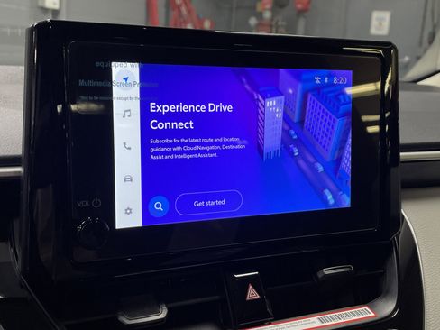 Used 2025 Toyota Corolla LE w/ Convenience Package image 23