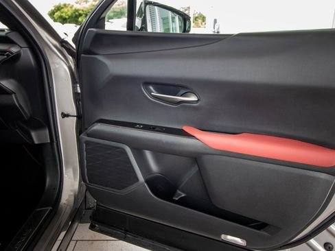 Used 2019 Lexus UX 200 F Sport image 40