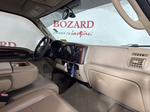 Used 2005 Ford F250 Lariat image 17
