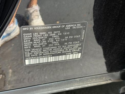 Used 2025 Volkswagen Atlas Peak Edition SE AWD/4WD image 21