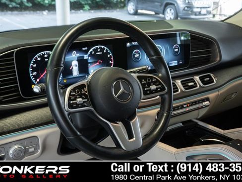 Used 2022 Mercedes-Benz GLE 350 4MATIC w/ Premium Package image 14