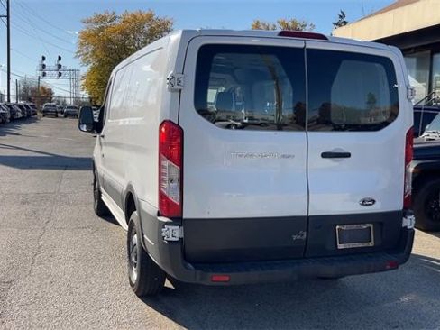 Used 2017 Ford Transit 250 130 Low Roof image 19
