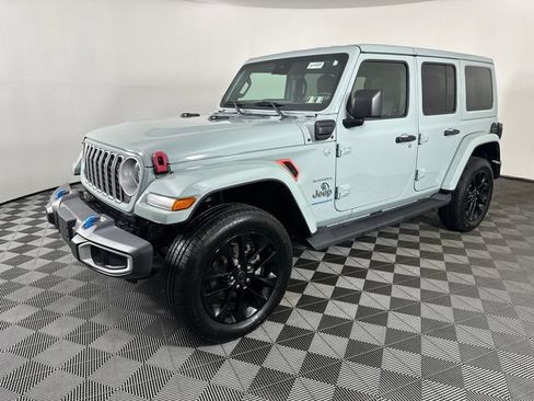 Certified 2024 Jeep Wrangler Unlimited Sahara w/ Safety Group AWD/4WD image 24
