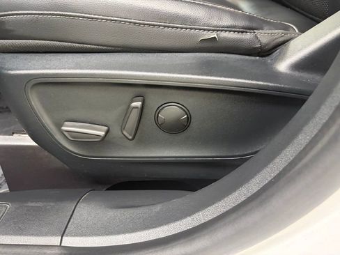 Used 2021 Ford Escape SEL image 17