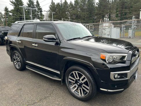 Used 2016 Toyota 4Runner Limited image 3