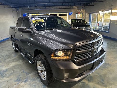 Used 2017 RAM 1500 Sport image 7