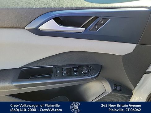 Certified 2023 Volkswagen Taos SE image 27