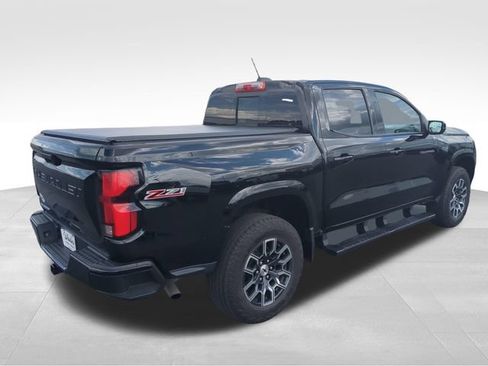 Used 2023 Chevrolet Colorado Z71 w/ Z71 Convenience Package 2 AWD/4WD image 6