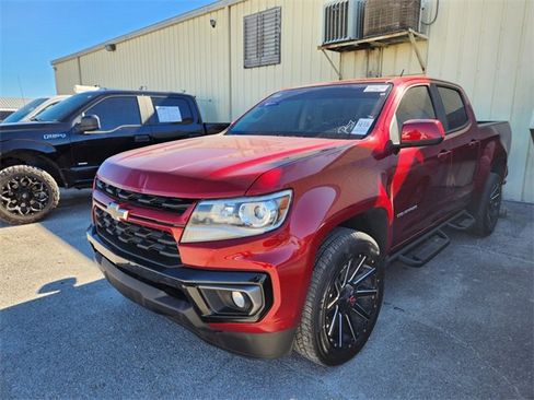 Used 2022 Chevrolet Colorado LT w/ Luxury Package image 3