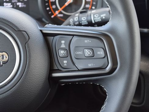 Used 2025 Jeep Wrangler Sport S image 7