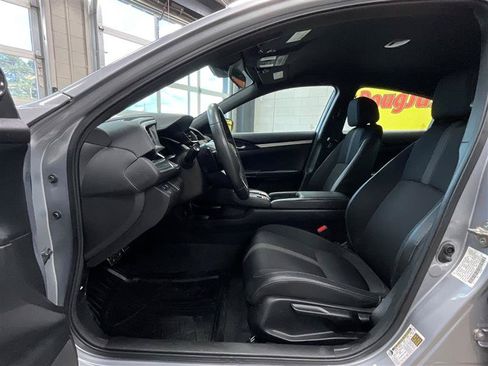 Used 2019 Honda Civic Sport image 11