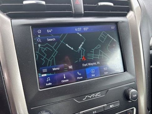 Used 2019 Ford Fusion SE image 22