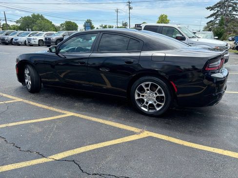 Used 2016 Dodge Charger SXT AWD/4WD image 6