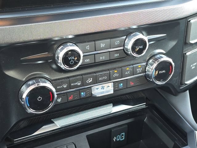 Used 2024 Ford F350 Platinum AWD/4WD image 35