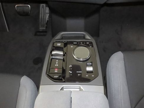 Used 2026 BMW iX xDrive45 w/ M Sport Package image 22