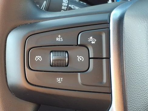 Used 2023 GMC Yukon SLT AWD/4WD image 27