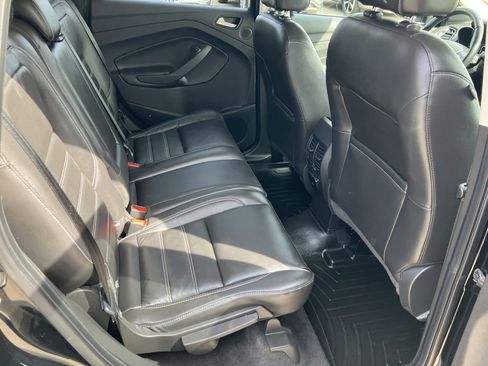Used 2017 Ford Escape Titanium AWD/4WD image 16