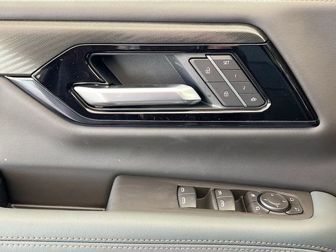 New 2026 GMC Yukon AT4 image 13