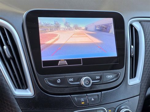 Used 2023 Chevrolet Malibu LT image 12