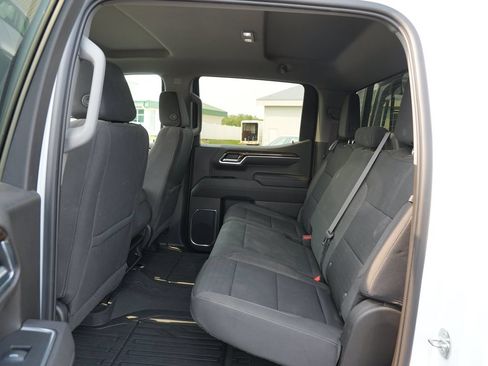 Used 2022 GMC Sierra 1500 SLE AWD/4WD image 19