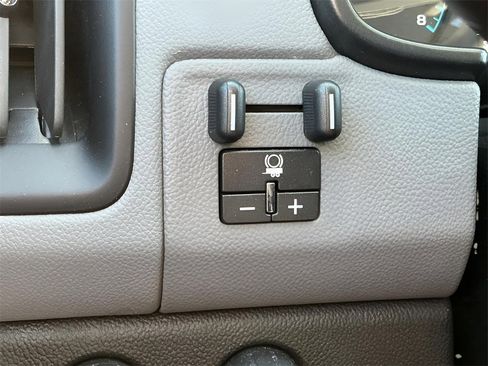 Used 2022 Chevrolet Colorado W/T w/ Custom Special Edition image 23