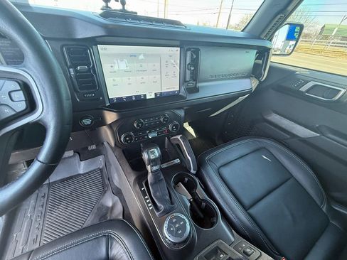 Used 2021 Ford Bronco First Edition image 14