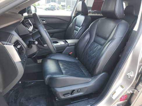 Used 2021 Nissan Rogue Platinum FWD image 13
