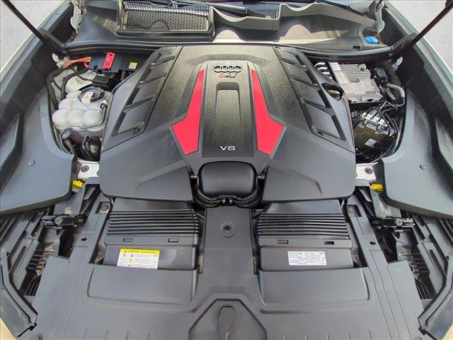 Used 2021 Audi RS Q8 w/ Luxury Package AWD/4WD image 23