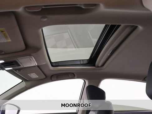 Used 2023 Honda Accord Touring image 4