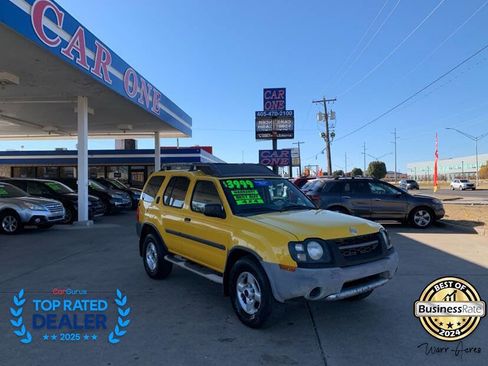 Used 2002 Nissan Xterra XE image 1