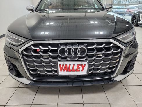 Used 2022 Audi S8 image 27