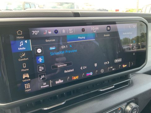 Used 2025 Jeep Wrangler Unlimited Sport AWD/4WD image 34