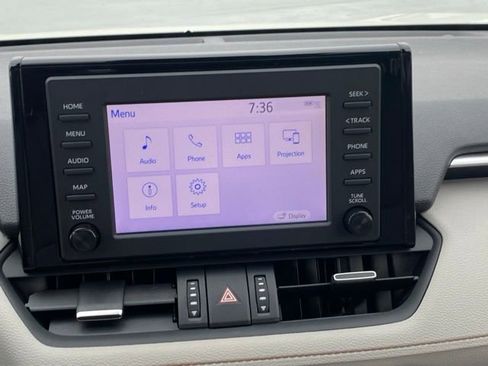 Used 2019 Toyota RAV4 XLE Premium AWD/4WD image 14