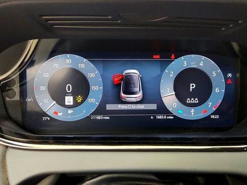 Used 2025 Land Rover Range Rover Evoque S AWD/4WD image 14