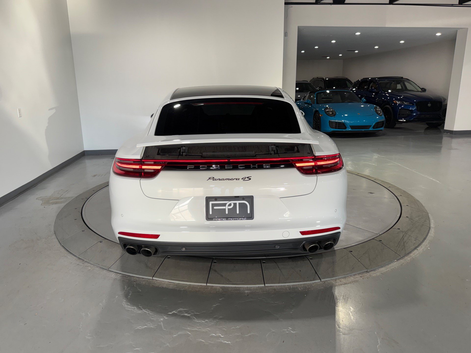 Used 2017 Porsche Panamera 4S AWD/4WD image 15