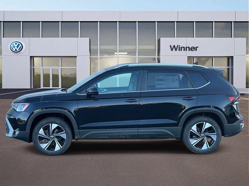 New 2026 Volkswagen Taos SE AWD/4WD image 2