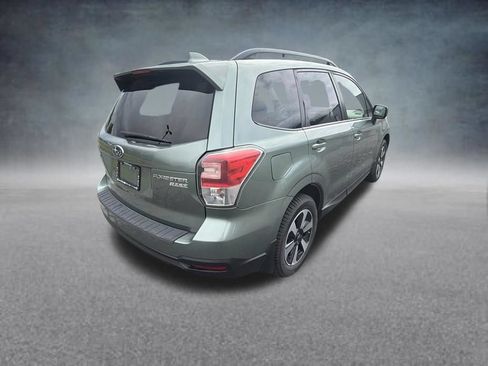 Used 2017 Subaru Forester 2.5i Premium w/ All-Weather Package AWD/4WD image 5